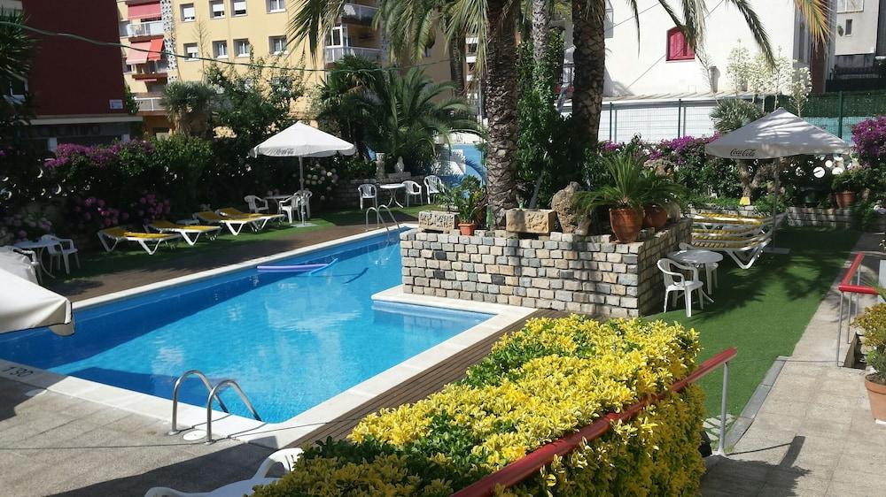 Mar Blau Apartamentos Calella Zewnętrze zdjęcie